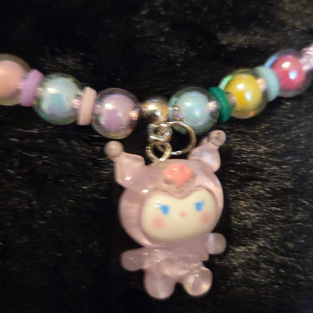 Hello Kittys Friends Cute Pink Beaded Bracelet with Character Charm NWOT